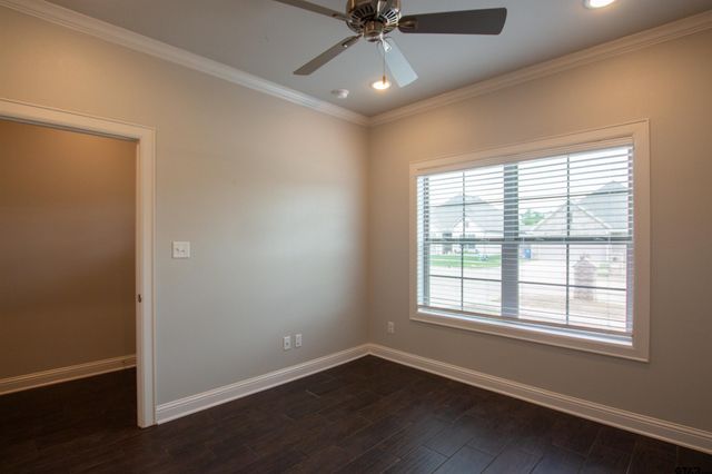 822 Lindsey Ln, Whitehouse, TX 75791