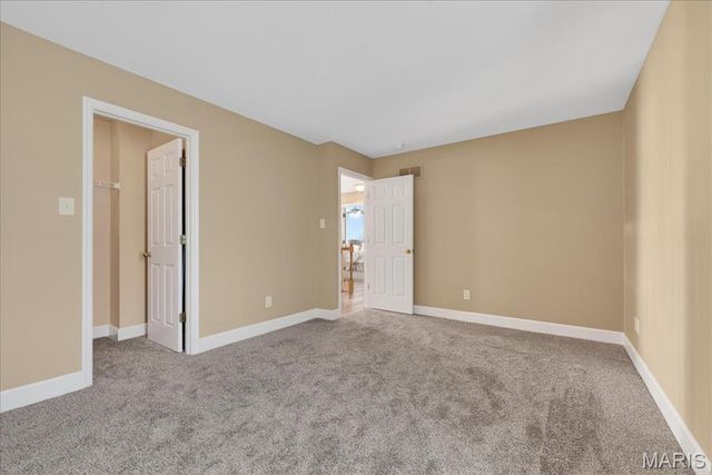 5527 Hennsley Circle, Weldon Spring, MO 63304