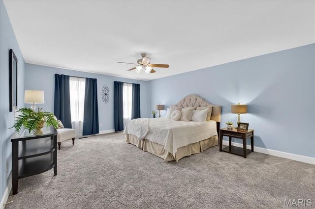 5527 Hennsley Circle, Weldon Spring, MO 63304