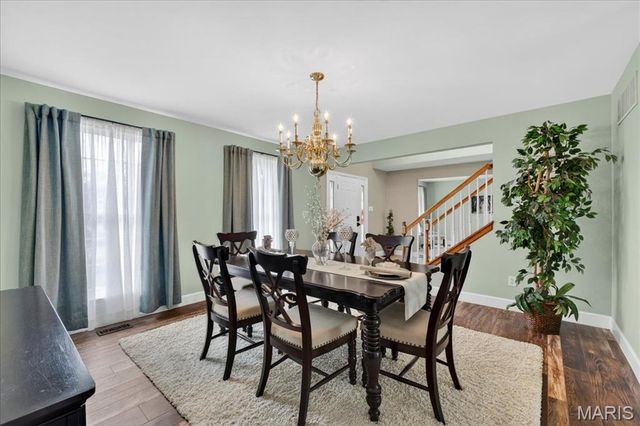 5527 Hennsley Circle, Weldon Spring, MO 63304