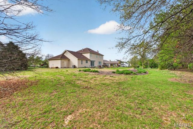 5527 Hennsley Circle, Weldon Spring, MO 63304