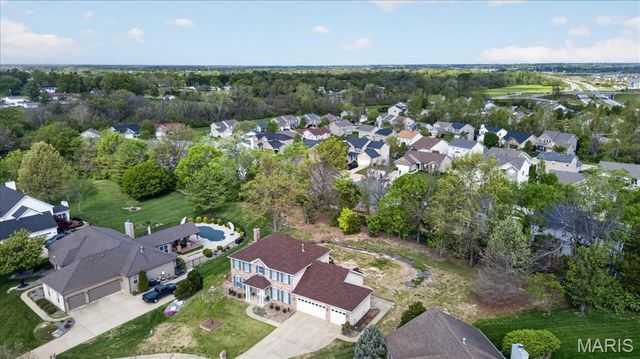 5527 Hennsley Circle, Weldon Spring, MO 63304