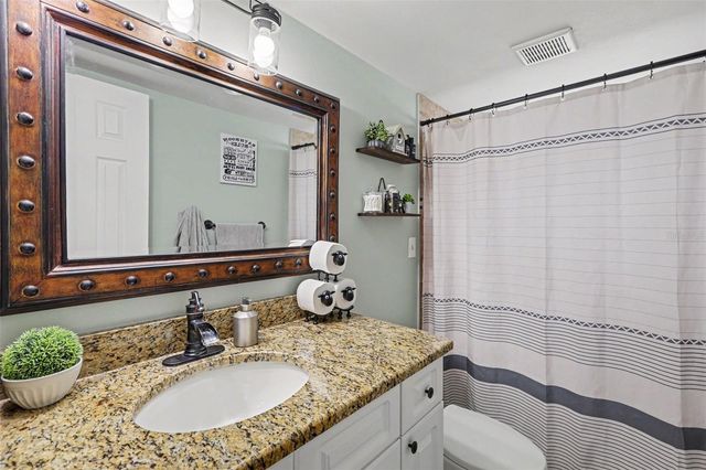 819 CROSSWINDS DRIVE, Brandon, FL 33511