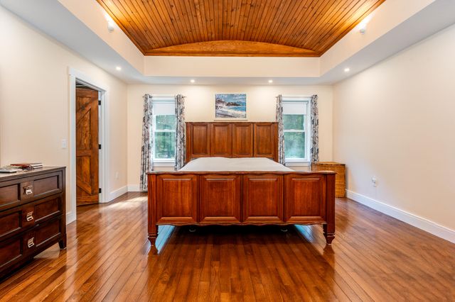 265 Cotuit Road, Mashpee, MA 02649