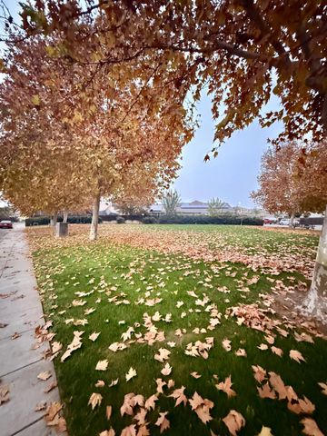 1000 Georgia Avenue, Madera, CA 93637