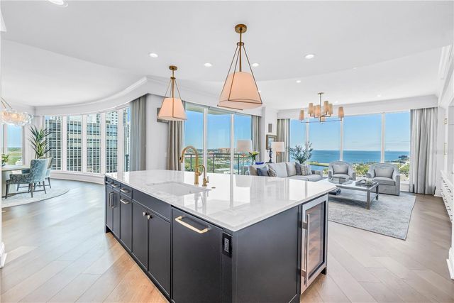 180 BEACH DRIVE NE 1401, St Petersburg, FL 33701