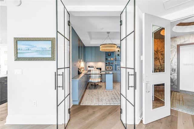 180 BEACH DRIVE NE 1401, St Petersburg, FL 33701