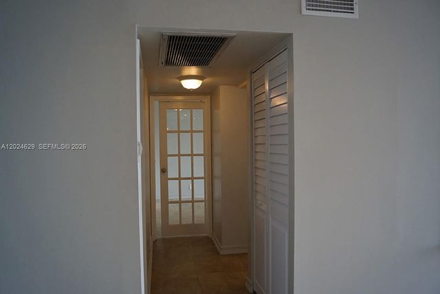 801 Three Islands Blvd 312, Hallandale Beach, FL 33009