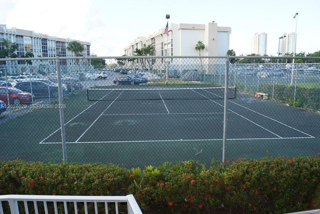 801 Three Islands Blvd 312, Hallandale Beach, FL 33009