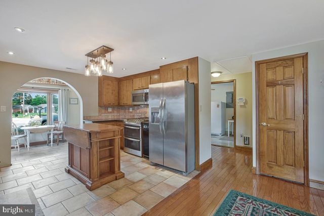 209 CARROLL RD, Glen Burnie, MD 21060