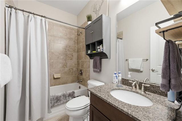 126 Windfields Lane, Woodstock, GA 30188