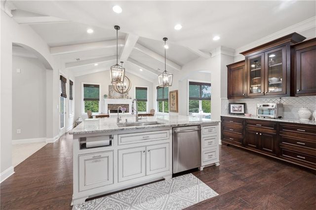 126 Windfields Lane, Woodstock, GA 30188