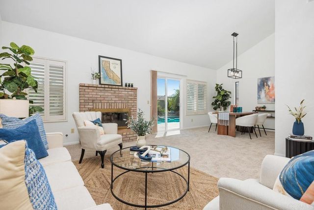 1713 W Country Club Lane, Escondido, CA 92026