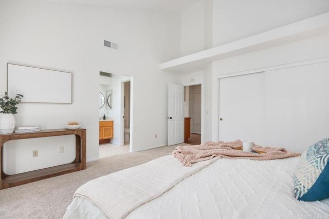 1713 W Country Club Lane, Escondido, CA 92026