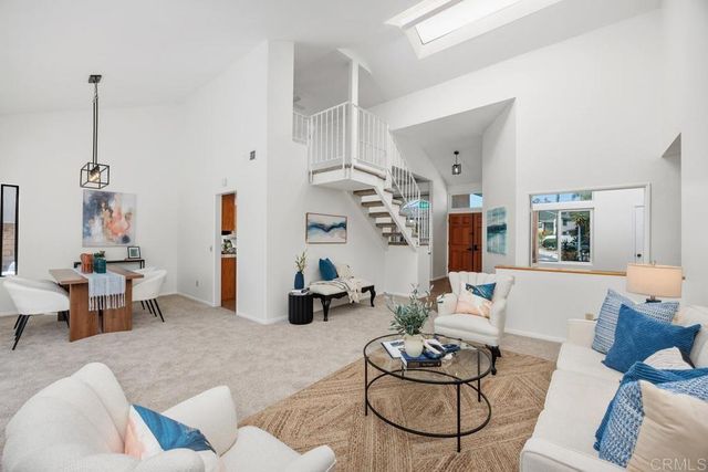 1713 W Country Club Lane, Escondido, CA 92026