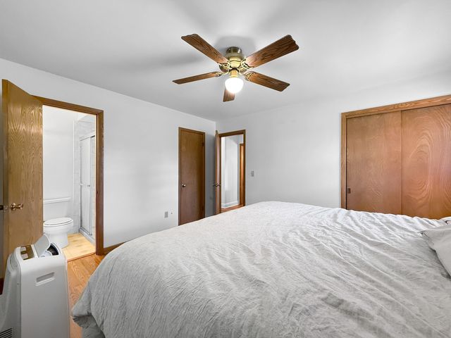 4705 Wild Cherry Road, Crystal Lake, IL 60012