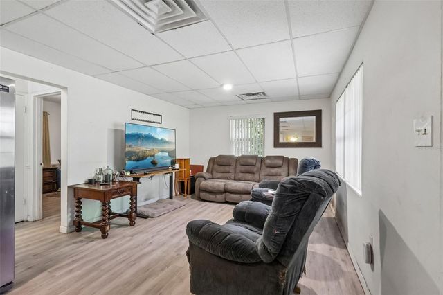 2315 EDGEWATER AVENUE, Leesburg, FL 34748