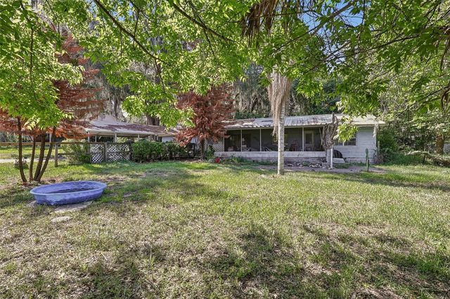 2315 EDGEWATER AVENUE, Leesburg, FL 34748