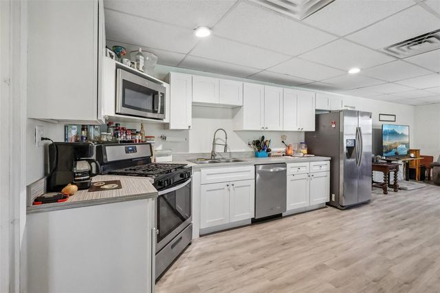 2315 EDGEWATER AVENUE, Leesburg, FL 34748