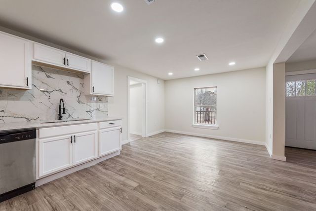 9410 Beacon Hill Circle, Dallas, TX 75217