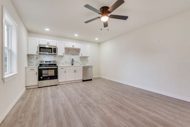 9410 Beacon Hill Circle, Dallas, TX 75217