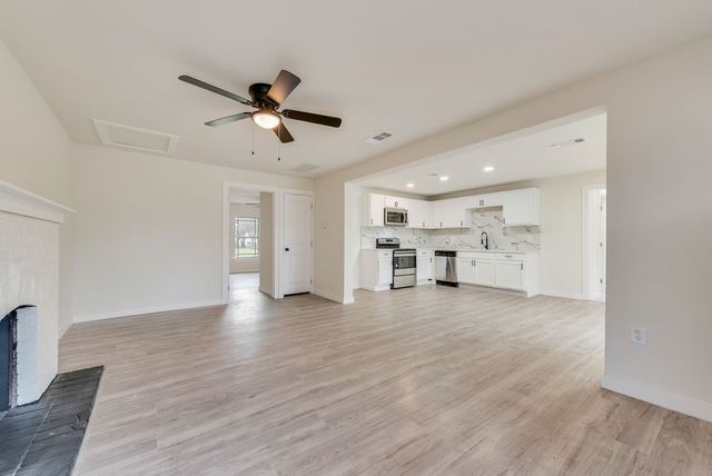 9410 Beacon Hill Circle, Dallas, TX 75217