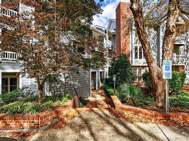 911 Washington Street 203, Raleigh, NC 27605