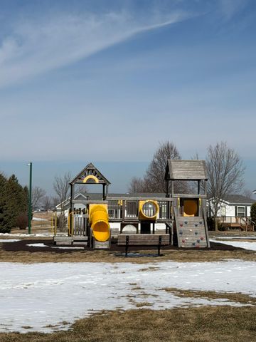 2022 Morgan Way, North Mankato, MN 56003