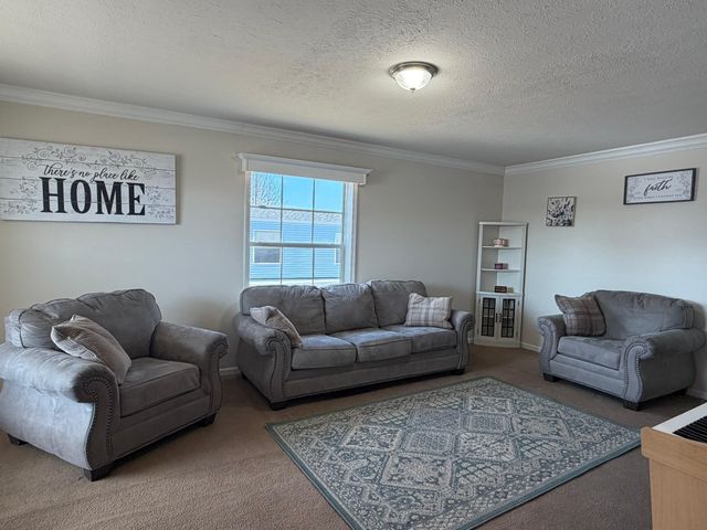 2022 Morgan Way, North Mankato, MN 56003