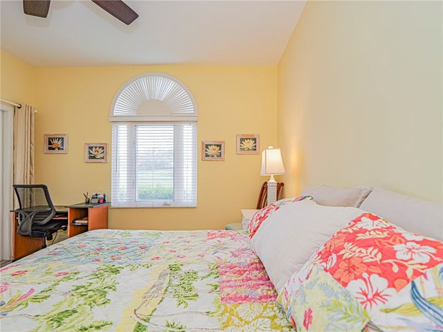 5075 HARMONY Circle 103, Vero Beach, FL 32967