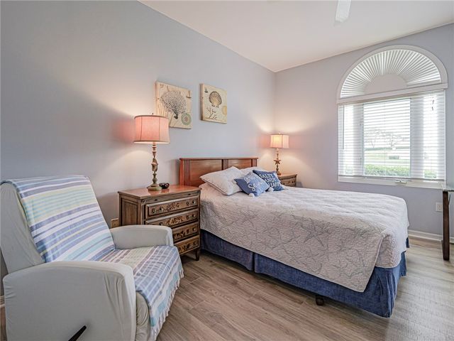 5075 HARMONY Circle 103, Vero Beach, FL 32967