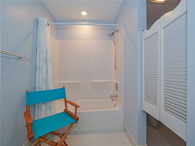 5075 HARMONY Circle 103, Vero Beach, FL 32967