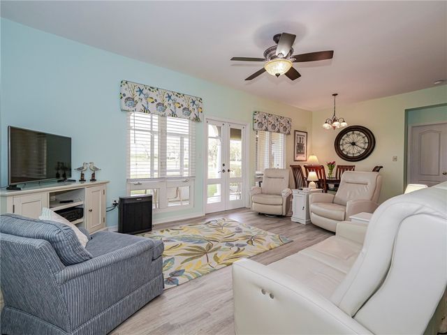 5075 HARMONY Circle 103, Vero Beach, FL 32967