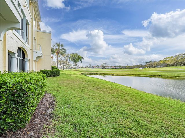 5075 HARMONY Circle 103, Vero Beach, FL 32967