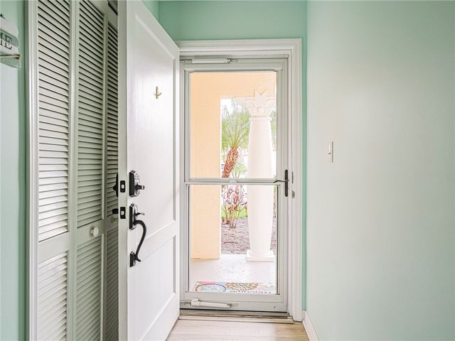 5075 HARMONY Circle 103, Vero Beach, FL 32967