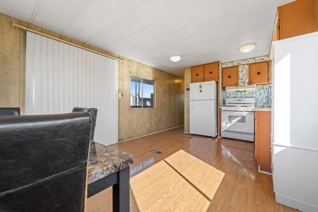 Image 10 of property listing at 2150 Monterey Road, San Jose, CA 95112