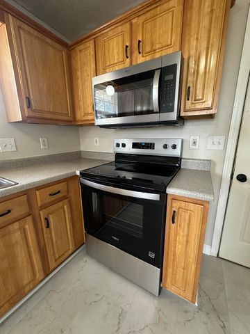 5408 S Spring Court, Battlefield, MO 65619