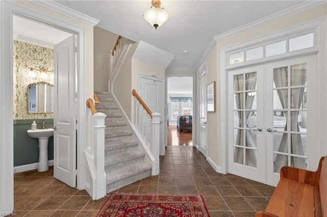 2106 Governors Pointe DR, Suffolk, VA 23436