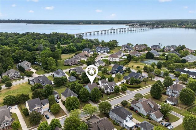 2106 Governors Pointe DR, Suffolk, VA 23436