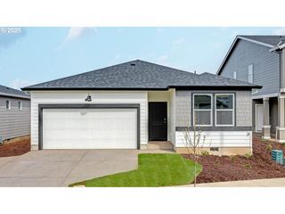 2887 V St, Springfield, OR 97477