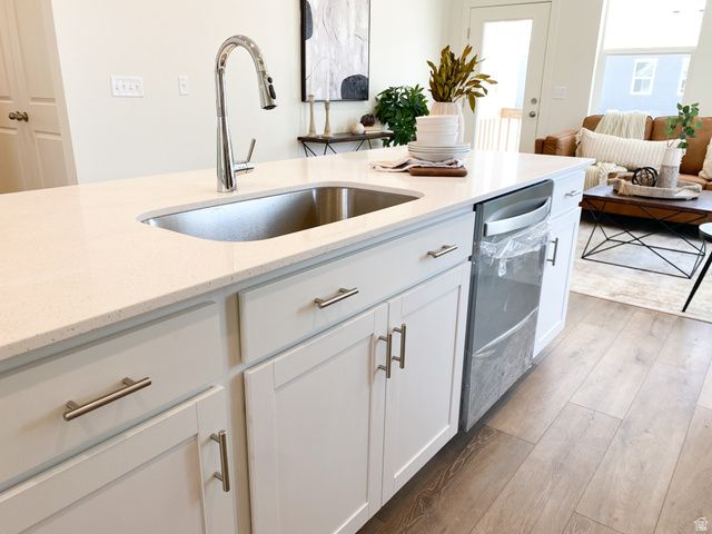 5228 S CENTURY WAY, Riverdale, UT 84405