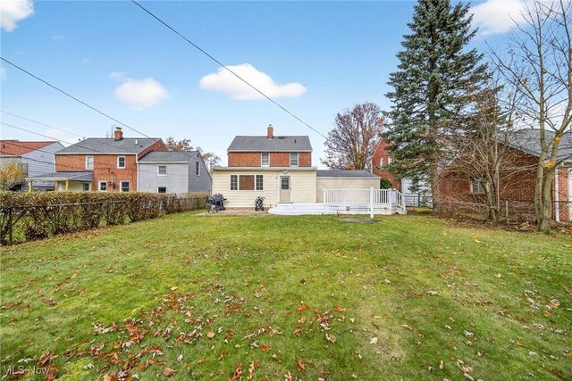 4852 Edsal Drive, Lyndhurst, OH 44124