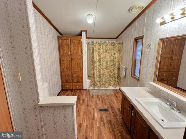 110 CLEARFIELD CT E, Lancaster, PA 17603