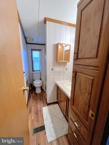 110 CLEARFIELD CT E, Lancaster, PA 17603