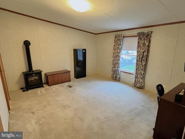 110 CLEARFIELD CT E, Lancaster, PA 17603