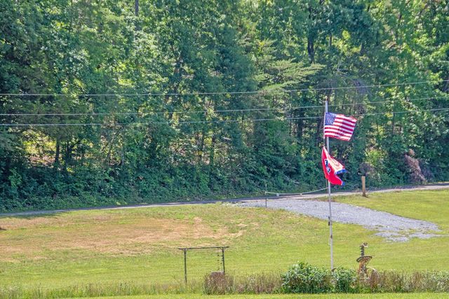 882 Lower River Road, Decatur, TN 37322