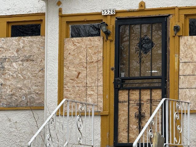 3528 N 15th STREET, Milwaukee, WI 53206