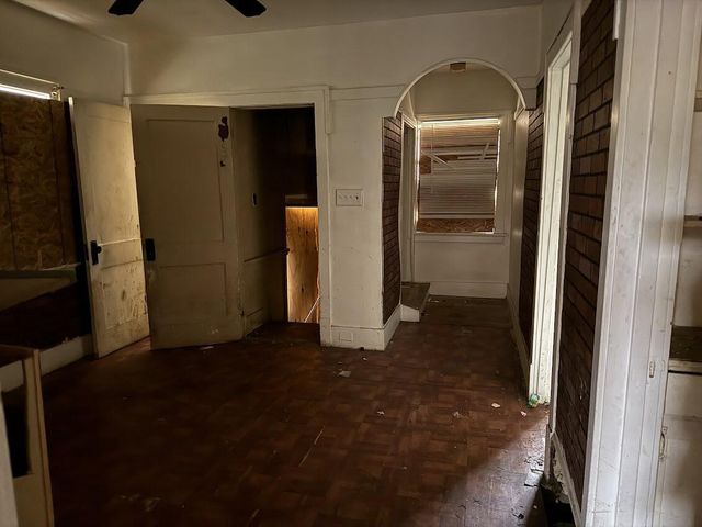 3528 N 15th STREET, Milwaukee, WI 53206