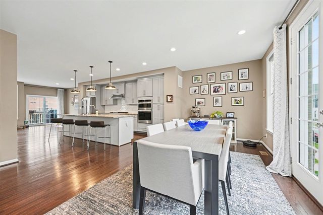 2733 S Spurway Drive, Ann Arbor, MI 48105