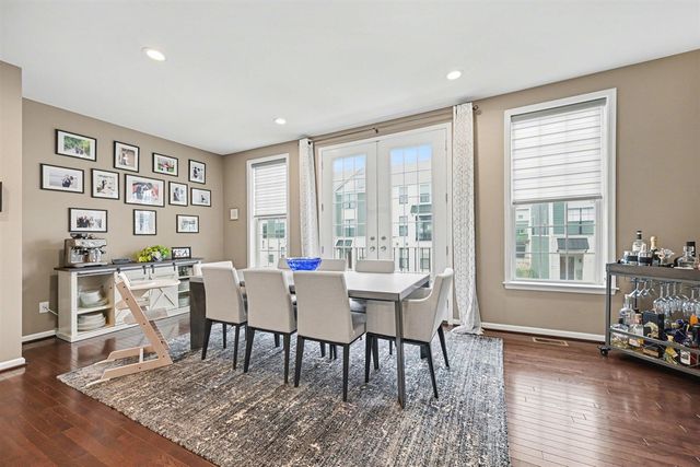 2733 S Spurway Drive, Ann Arbor, MI 48105